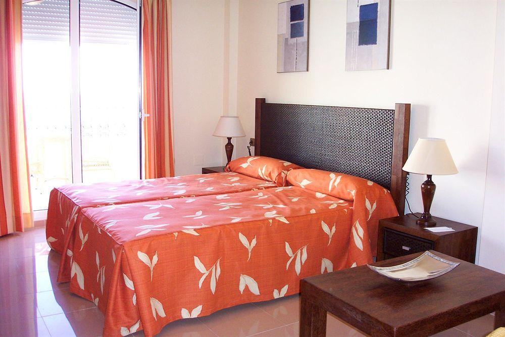 Hotel Toboso Apar - Turis Nerja Zewnętrze zdjęcie